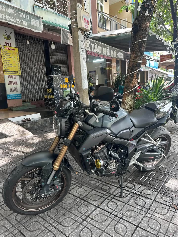 Ây da có ai kiếm #cb650r 2023 ngay chủ