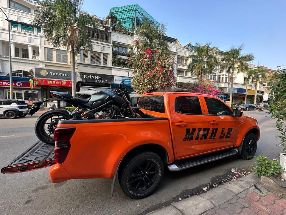 Cb650r nhận lệnh e trai miền tây ạ