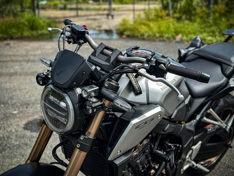 Cb650r nhập đôị buổi sáng tinh mơ