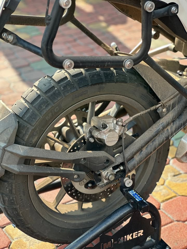 Dậy rửa xe đón ngày mới thôi anh em ơi