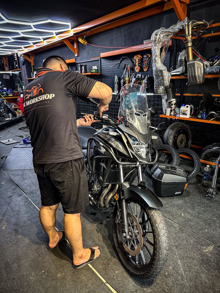 Nghe nói #cb500x cũng hot nên tập bán thử ko biết lỗ ko ta 